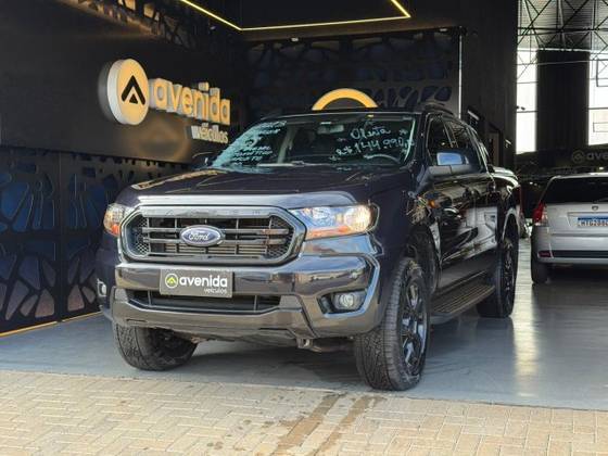 FORD RANGER 2.2 BLACK 4X2 CD 16V DIESEL 4P AUTOMÁTICO